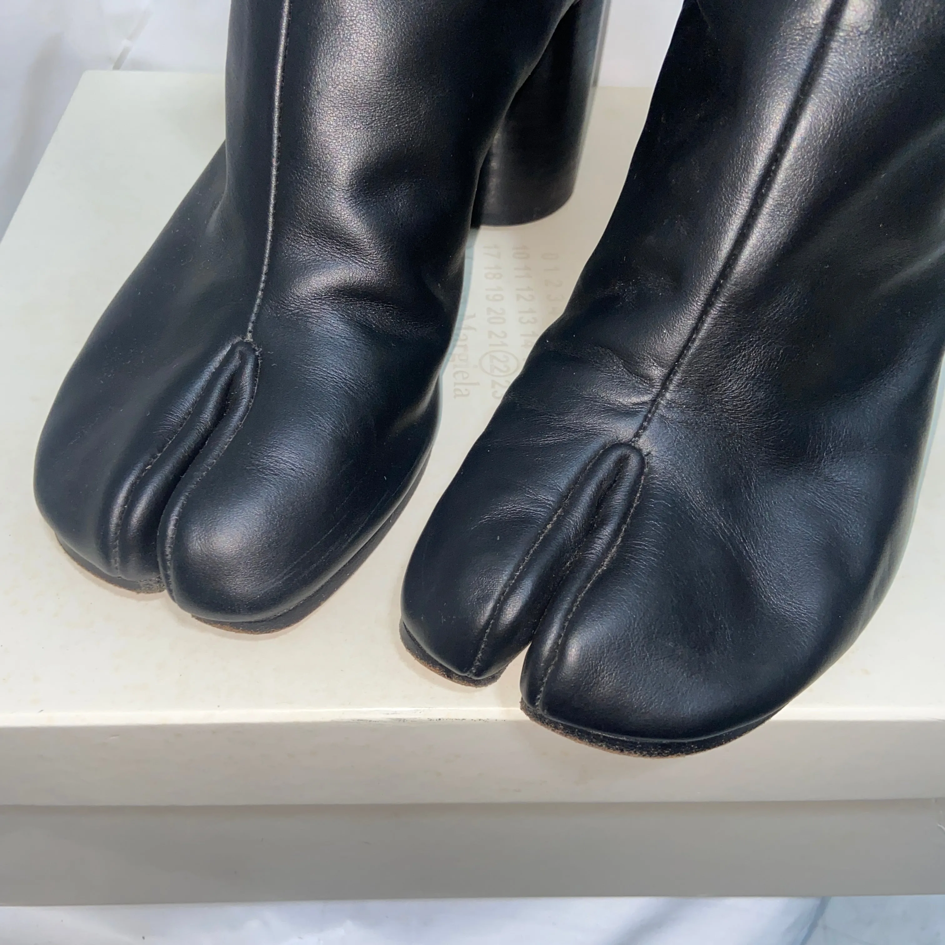 Maison margiela tabi boots 40.5